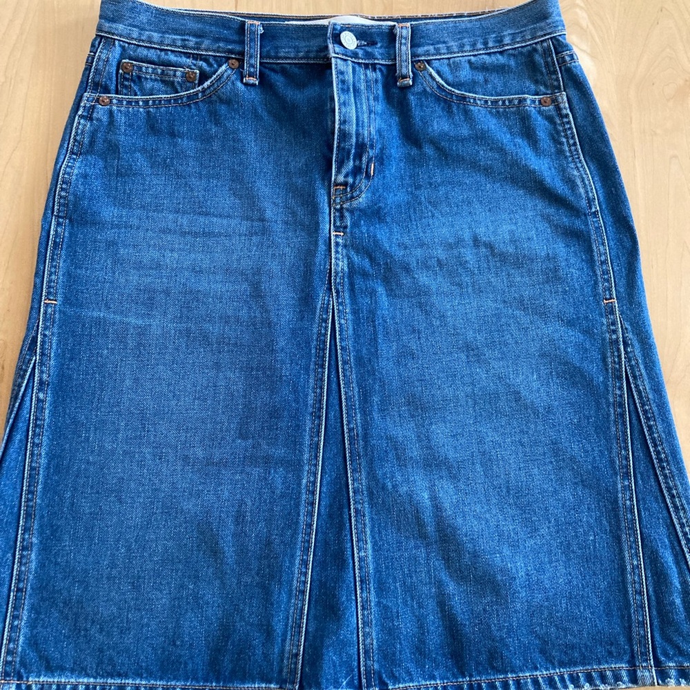 GAP denim skirt size 8